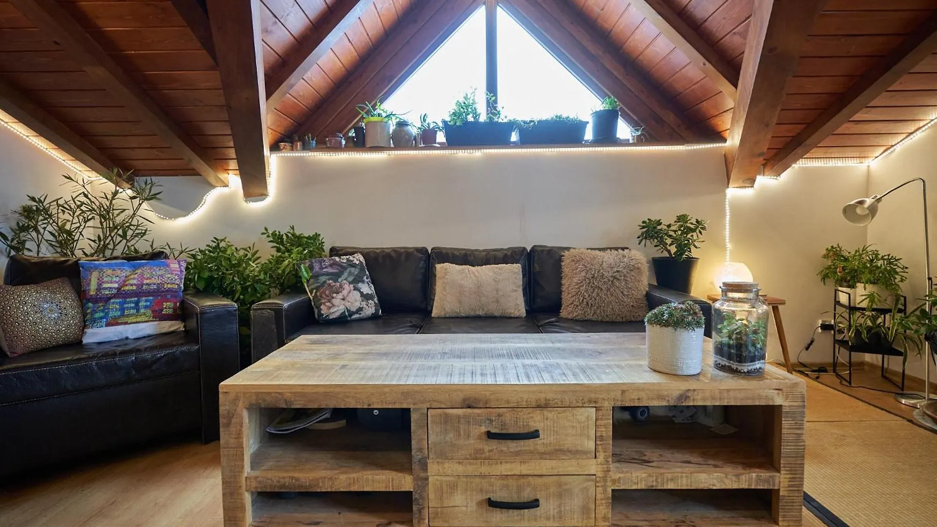 Panoramic 2 Bedroom Cabin Retreat Japanese Style Μπάνσκο 0*,  Βουλγαρία